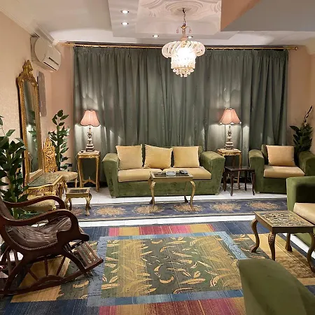 Fancy Apartment Close To Airport Fully Furnished Cairo Exterior photo