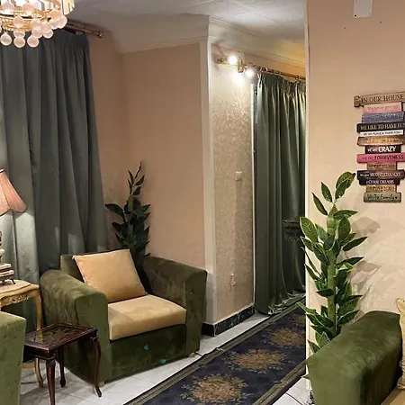 Fancy Apartment Close To Airport Fully Furnished Cairo Exterior photo